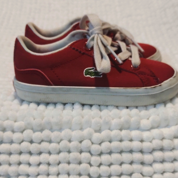 lacoste pumps size 5